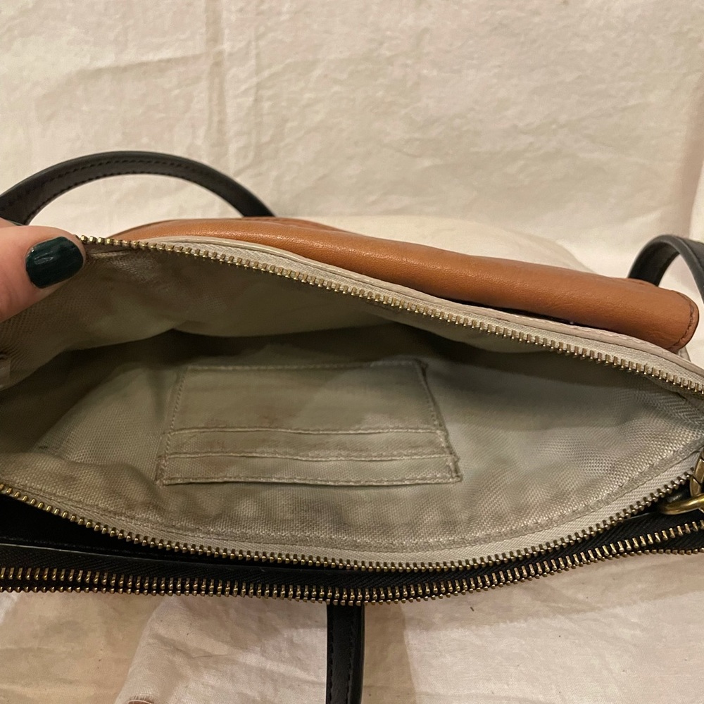 Purse - Picture 2 of 4